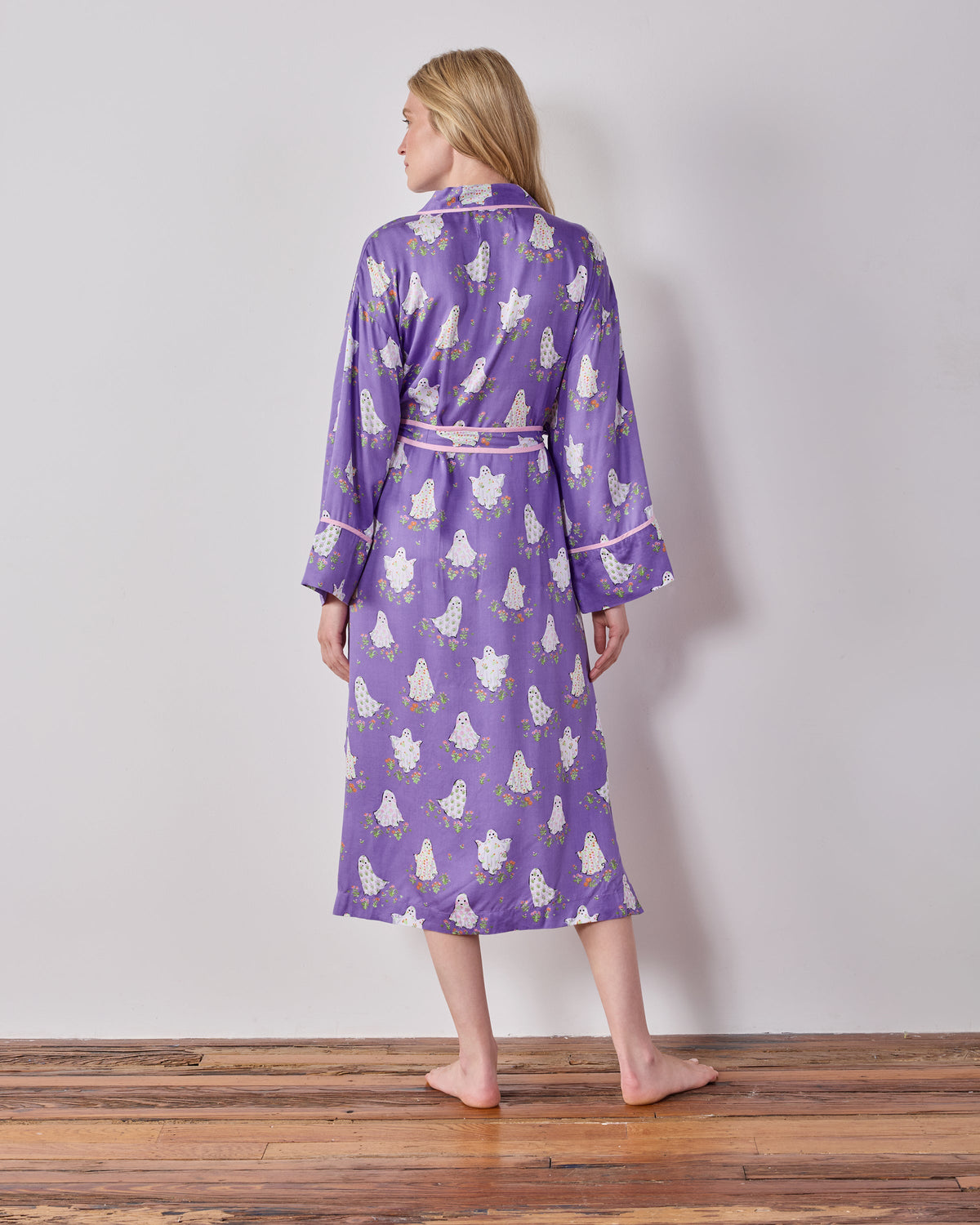 Gardening Ghosts - Eco Satin Robe - Eerie Amethyst