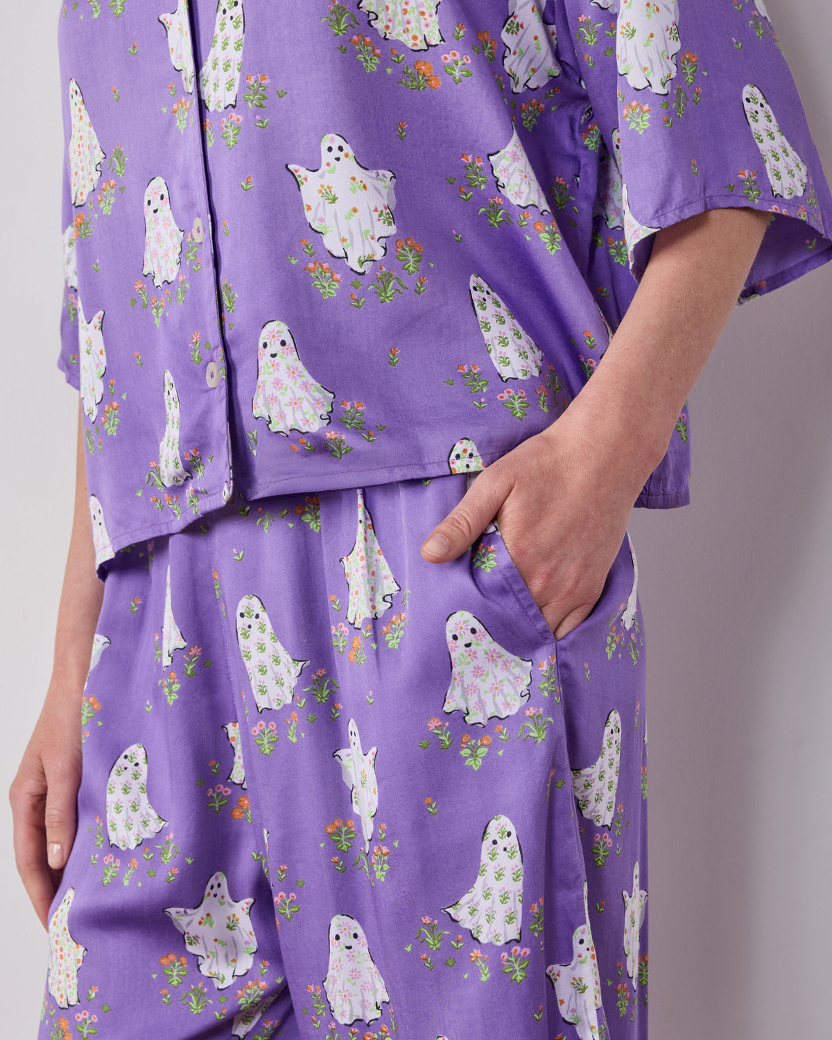 Gardening Ghosts - Tall Eco Satin Wildest Dreams Set - Eerie Amethyst